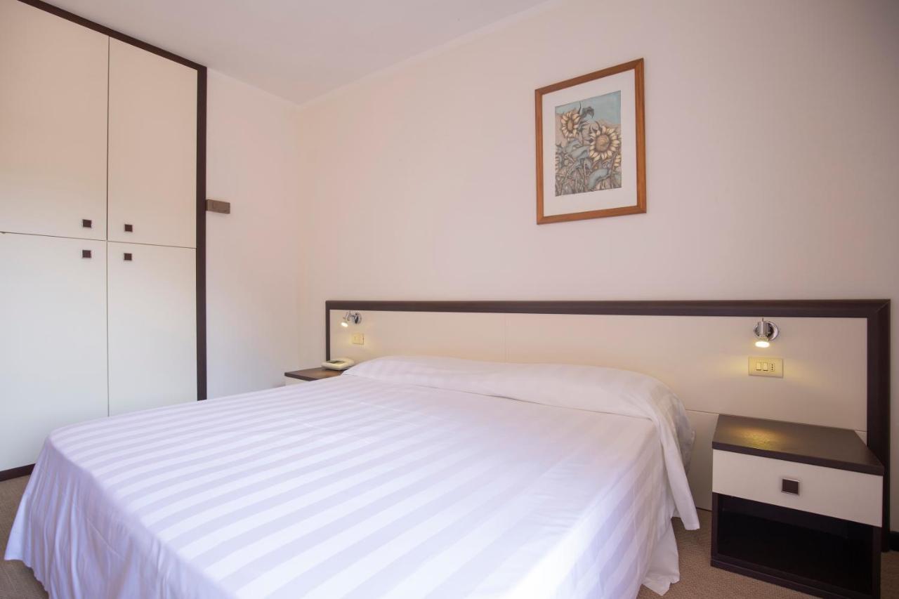 Hotel Fabricia Портоферайо Екстериор снимка