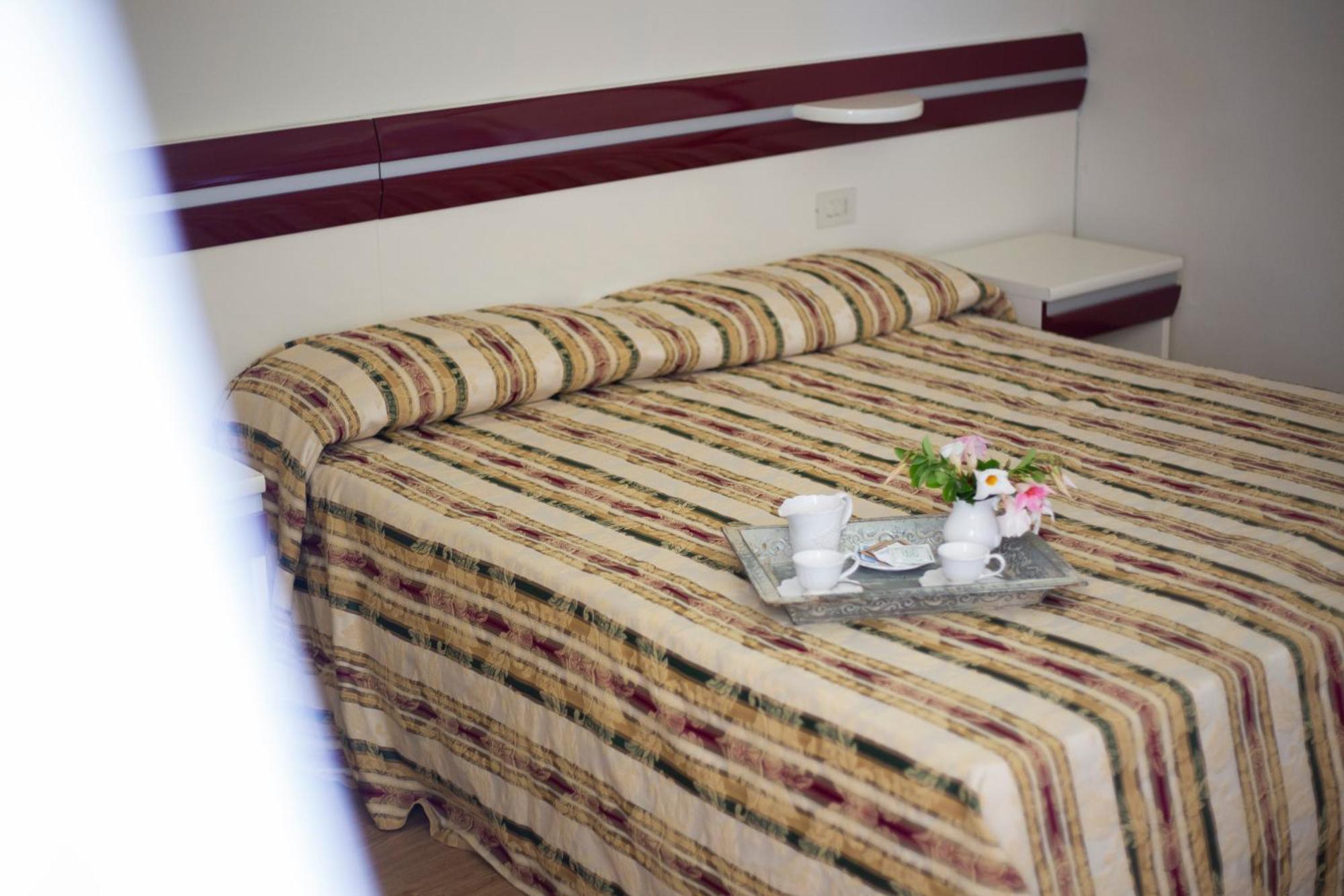 Hotel Fabricia Портоферайо Екстериор снимка